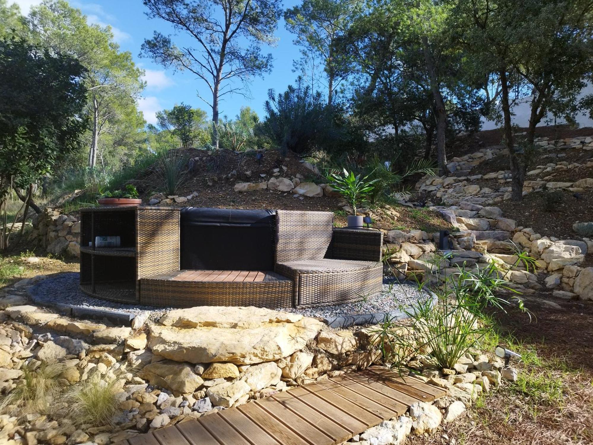 Studio Du Roc Des Garrigues Langlade Exterior photo